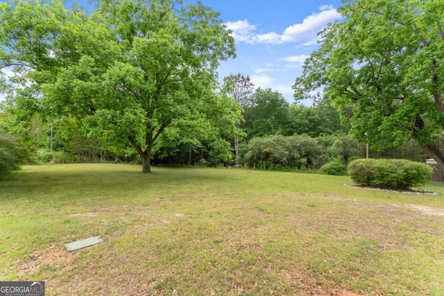 1519 New Hope Church Road, Loganville, GA 30052