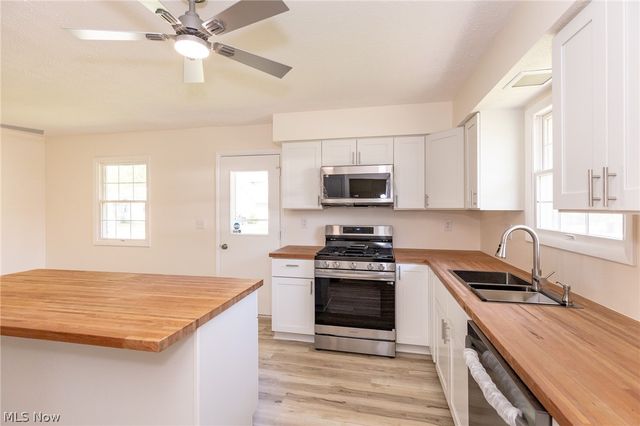 5258 Main Avenue, North Ridgeville, OH 44039
