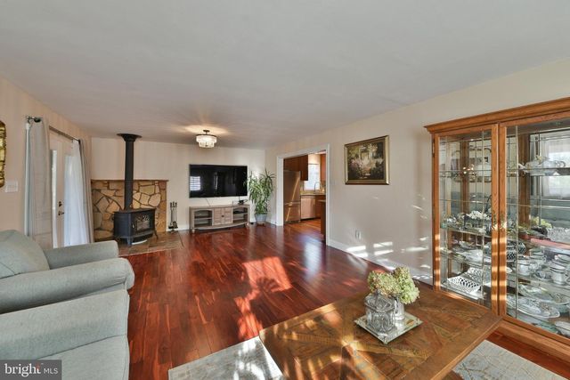 1518 CENTER AVE, Feasterville Trevose, PA 19053