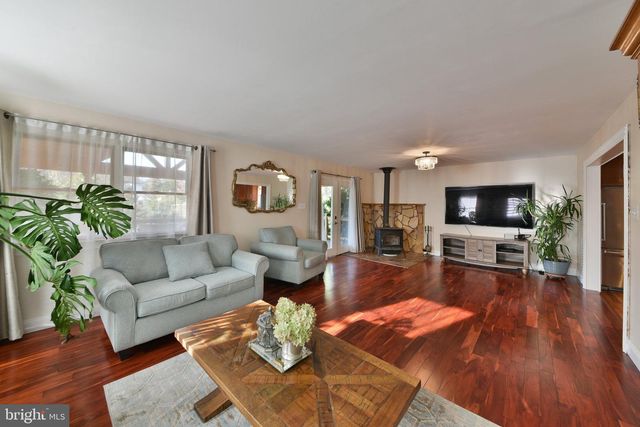 1518 CENTER AVE, Feasterville Trevose, PA 19053