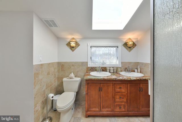 1518 CENTER AVE, Feasterville Trevose, PA 19053