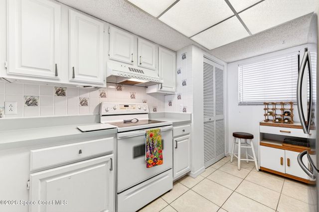 55 N 4th Street 606, Cocoa Beach, FL 32931