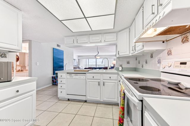 55 N 4th Street 606, Cocoa Beach, FL 32931