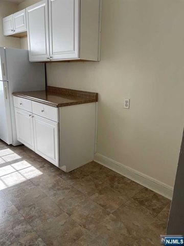 2-8 New Street 8A, Tenafly, NJ 07670