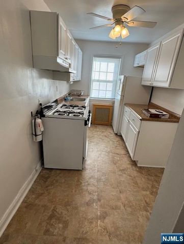 2-8 New Street 8A, Tenafly, NJ 07670