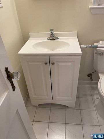 2-8 New Street 8A, Tenafly, NJ 07670