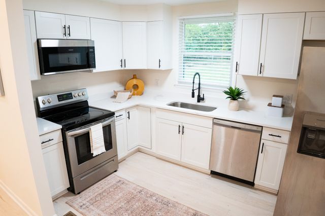 278 Becklea Dr, Madison, TN 37115