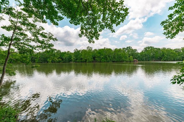 324 Lakeview Rd, Gallatin, TN 37066