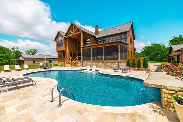 324 Lakeview Rd, Gallatin, TN 37066