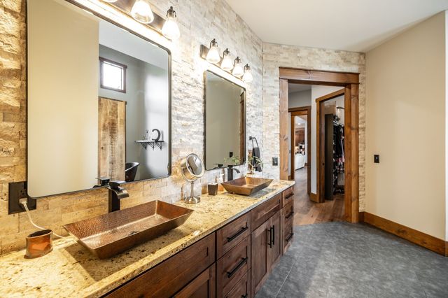 324 Lakeview Rd, Gallatin, TN 37066