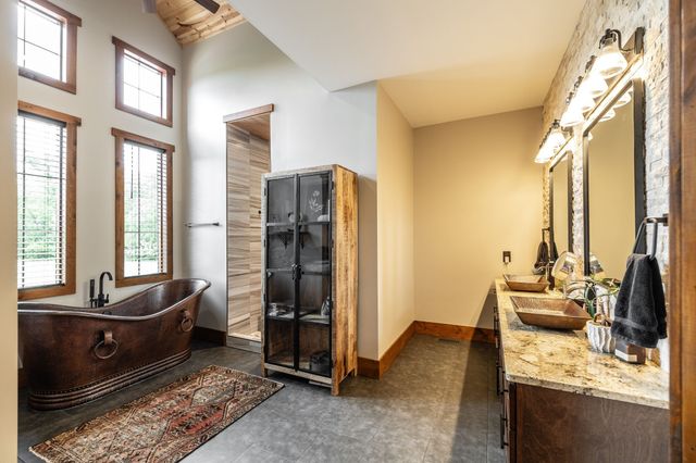 324 Lakeview Rd, Gallatin, TN 37066