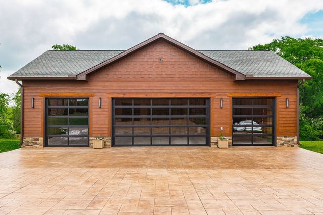 324 Lakeview Rd, Gallatin, TN 37066