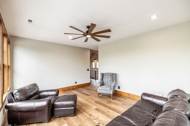 324 Lakeview Rd, Gallatin, TN 37066