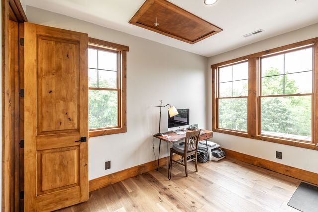 324 Lakeview Rd, Gallatin, TN 37066