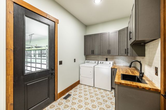 324 Lakeview Rd, Gallatin, TN 37066