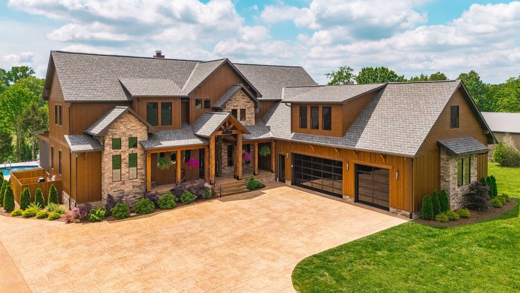 324 Lakeview Rd, Gallatin, TN 37066