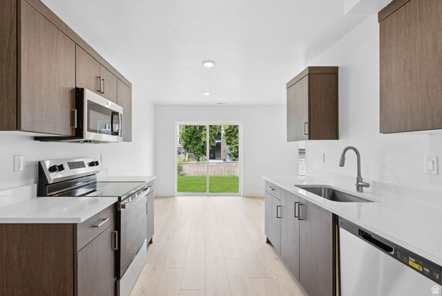 1617 N ANGEL ST, Layton, UT 84041