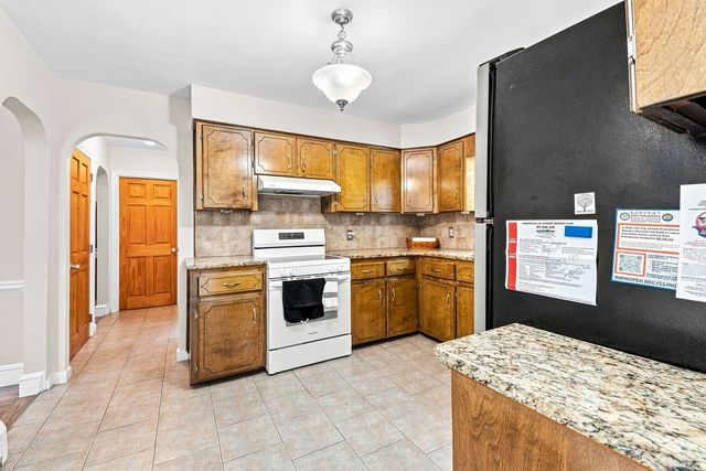 41 Fisher Street, East Providence, RI 02914