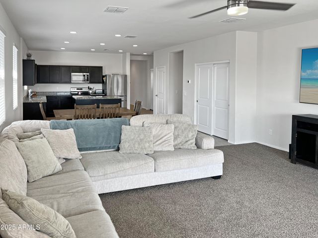 1081 W AVALON CANYON Drive, Casa Grande, AZ 85122