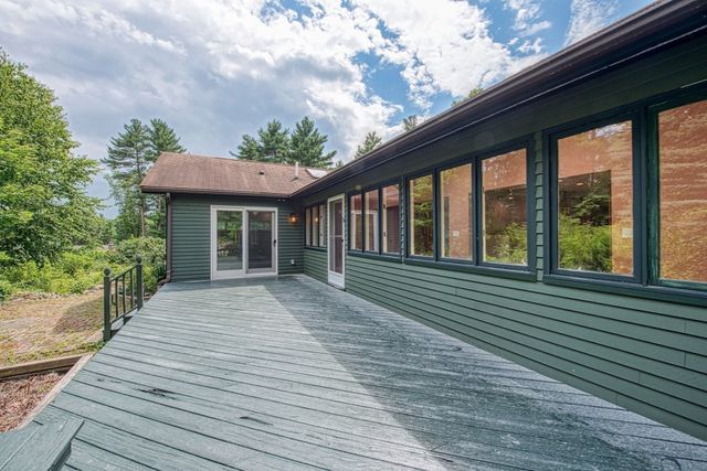 131 Wampum St, Wrentham, MA 02093