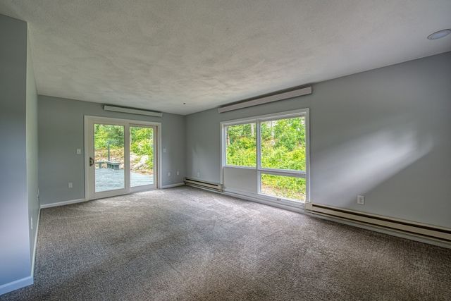 131 Wampum St, Wrentham, MA 02093