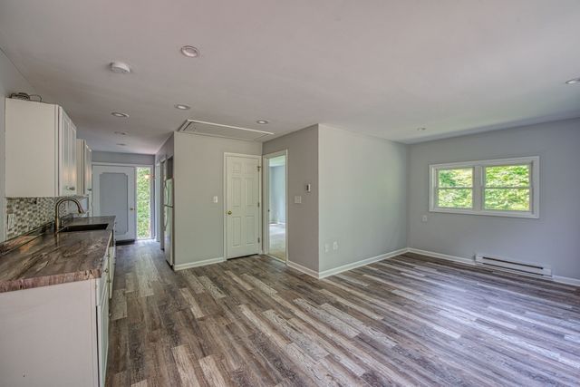 131 Wampum St, Wrentham, MA 02093