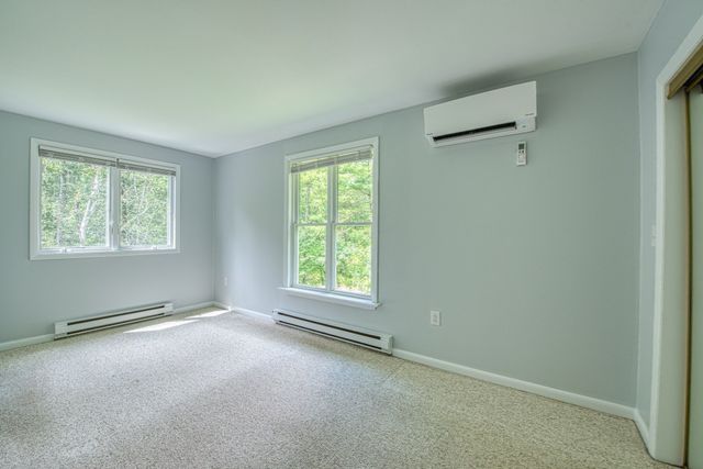 131 Wampum St, Wrentham, MA 02093