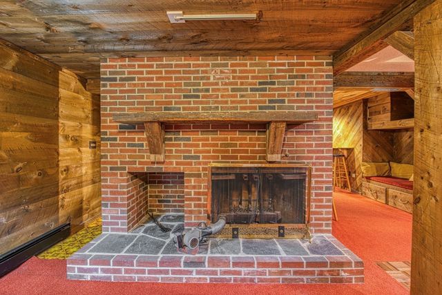 131 Wampum St, Wrentham, MA 02093