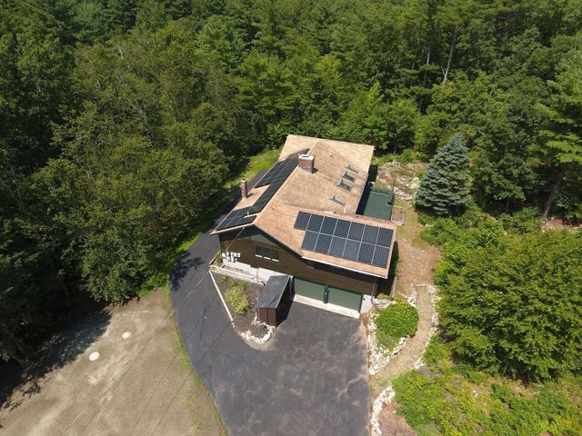 131 Wampum St, Wrentham, MA 02093