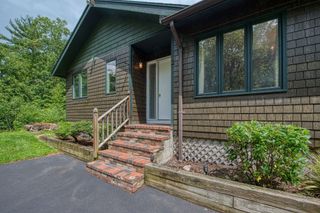 131 Wampum St, Wrentham, MA 02093