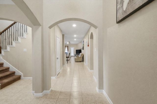 2704 Baywater Creek Lane, Pearland, TX 77089