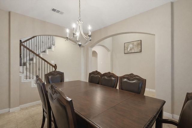 2704 Baywater Creek Lane, Pearland, TX 77089