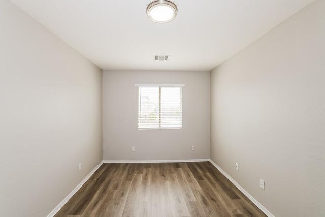 8633 W Cordes Road, Tolleson, AZ 85353