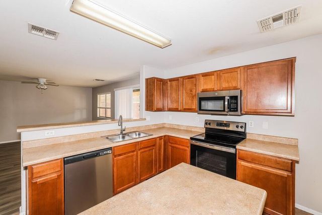 8633 W Cordes Road, Tolleson, AZ 85353