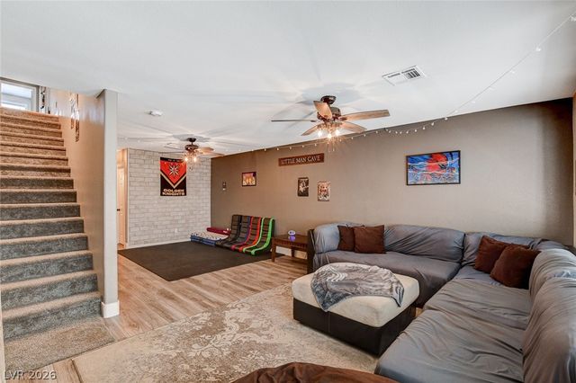 4535 Desert Bloom Court, Las Vegas, NV 89129