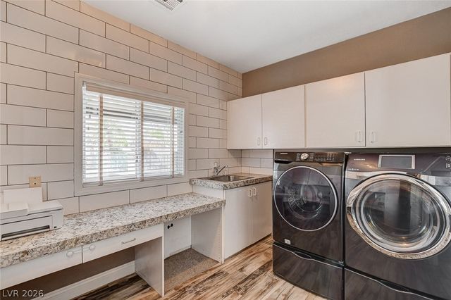 4535 Desert Bloom Court, Las Vegas, NV 89129