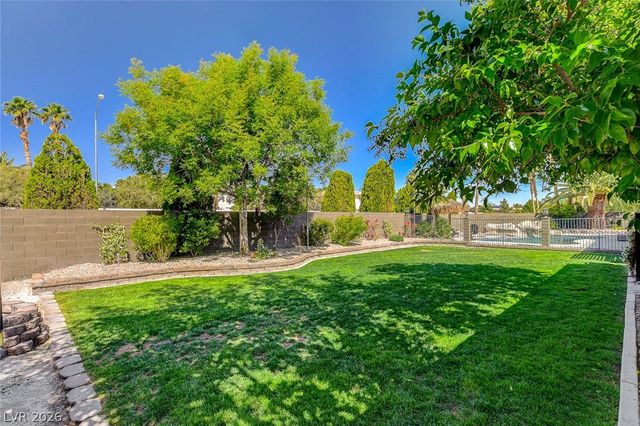 4535 Desert Bloom Court, Las Vegas, NV 89129