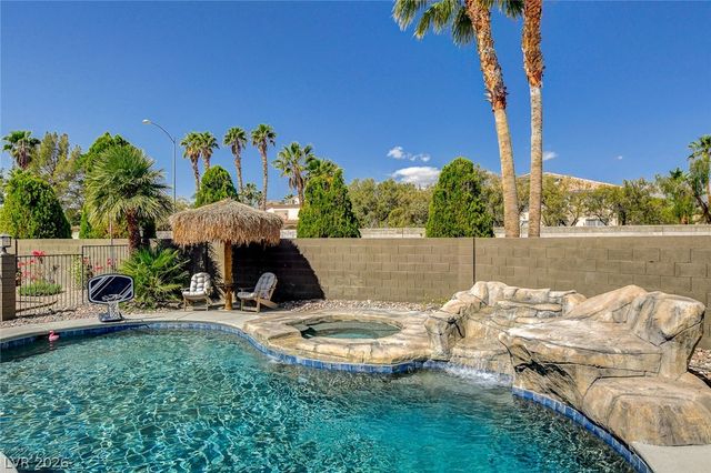 4535 Desert Bloom Court, Las Vegas, NV 89129