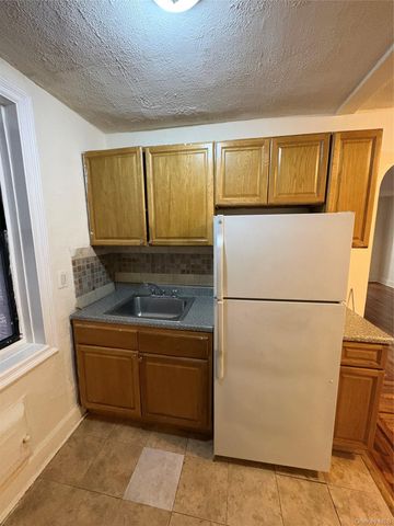 30 Locust Hill Avenue 4K, Yonkers, NY 10701