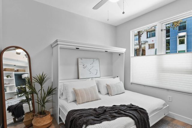 1580 Union St 101, San Diego, CA 92101