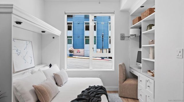 1580 Union St 101, San Diego, CA 92101