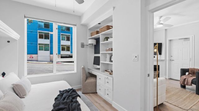 1580 Union St 101, San Diego, CA 92101