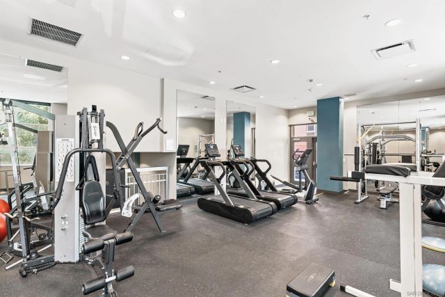 1580 Union St 101, San Diego, CA 92101