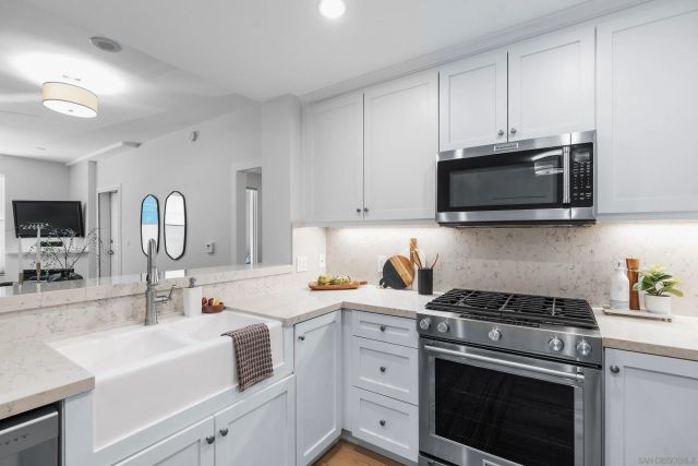 1580 Union St 101, San Diego, CA 92101
