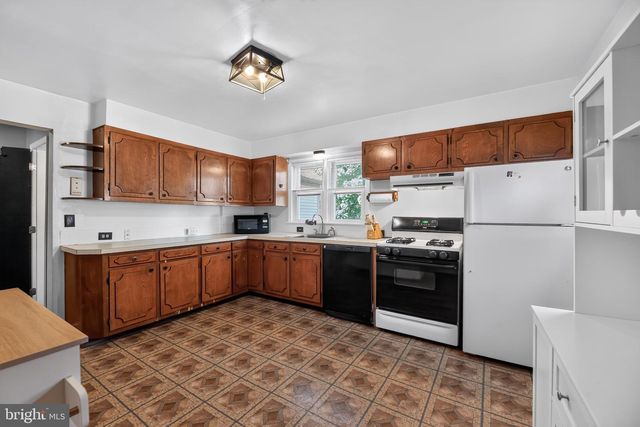 806 HIGHLAND AVE, Glendora, NJ 08029