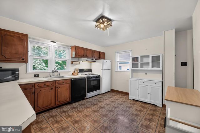 806 HIGHLAND AVE, Glendora, NJ 08029