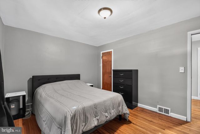 806 HIGHLAND AVE, Glendora, NJ 08029