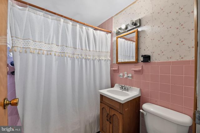 806 HIGHLAND AVE, Glendora, NJ 08029