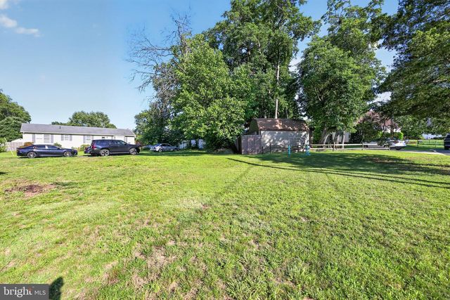 806 HIGHLAND AVE, Glendora, NJ 08029