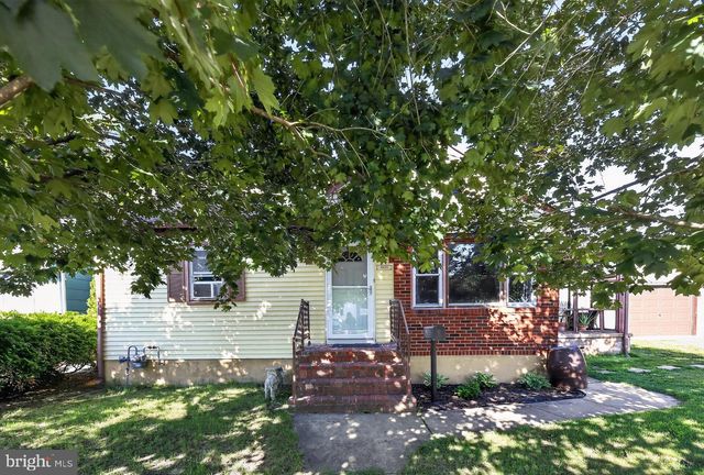 806 HIGHLAND AVE, Glendora, NJ 08029